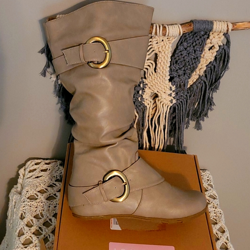 Journee Collection Paris boots in Stone